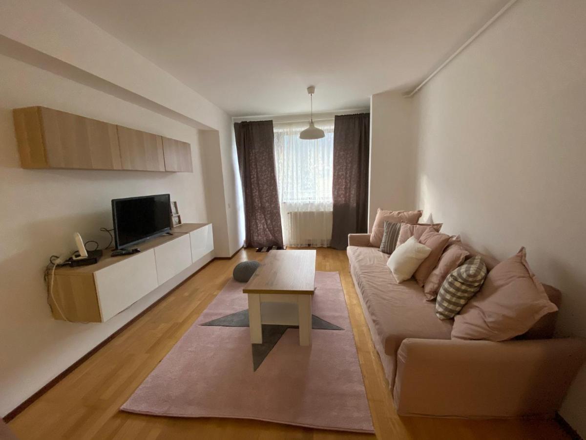 شقة Ioana'S Apartament سِنايا المظهر الخارجي الصورة